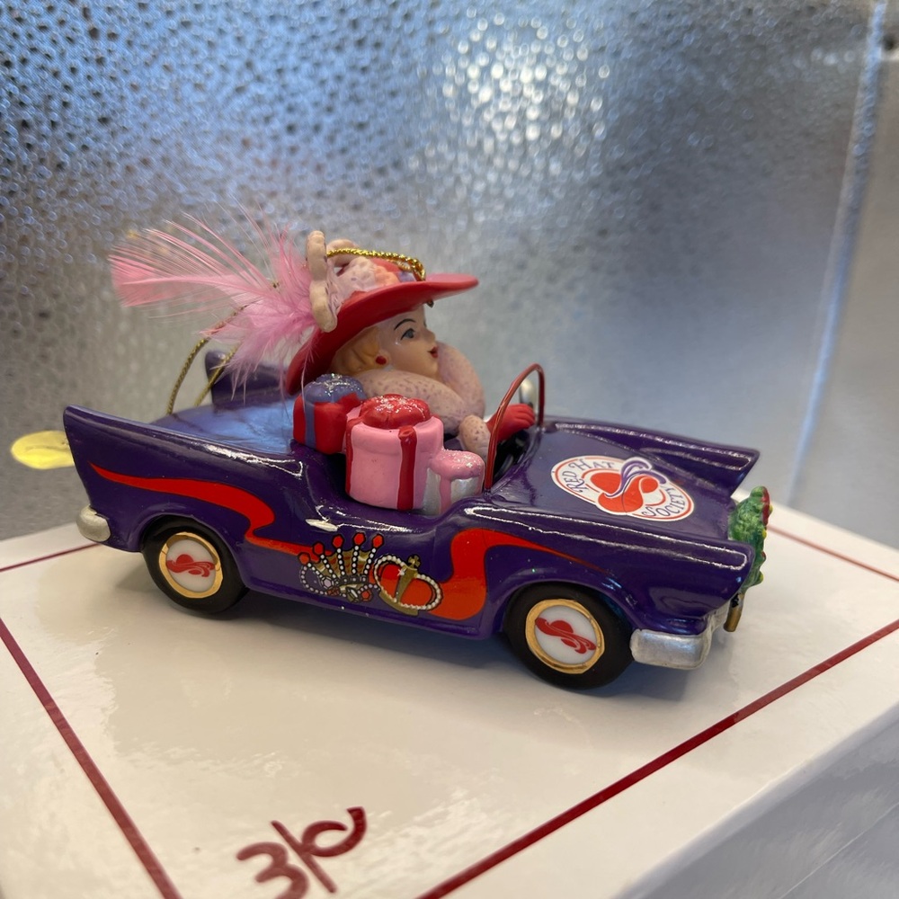 Red Hat Society 2008 Christmas Ornament